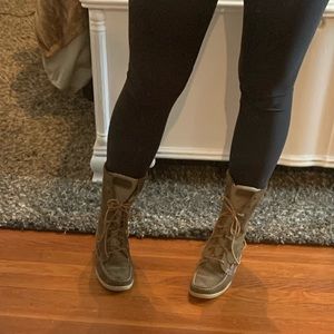 Sperry boots